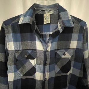 Like New! Flannel button down shirt YXL